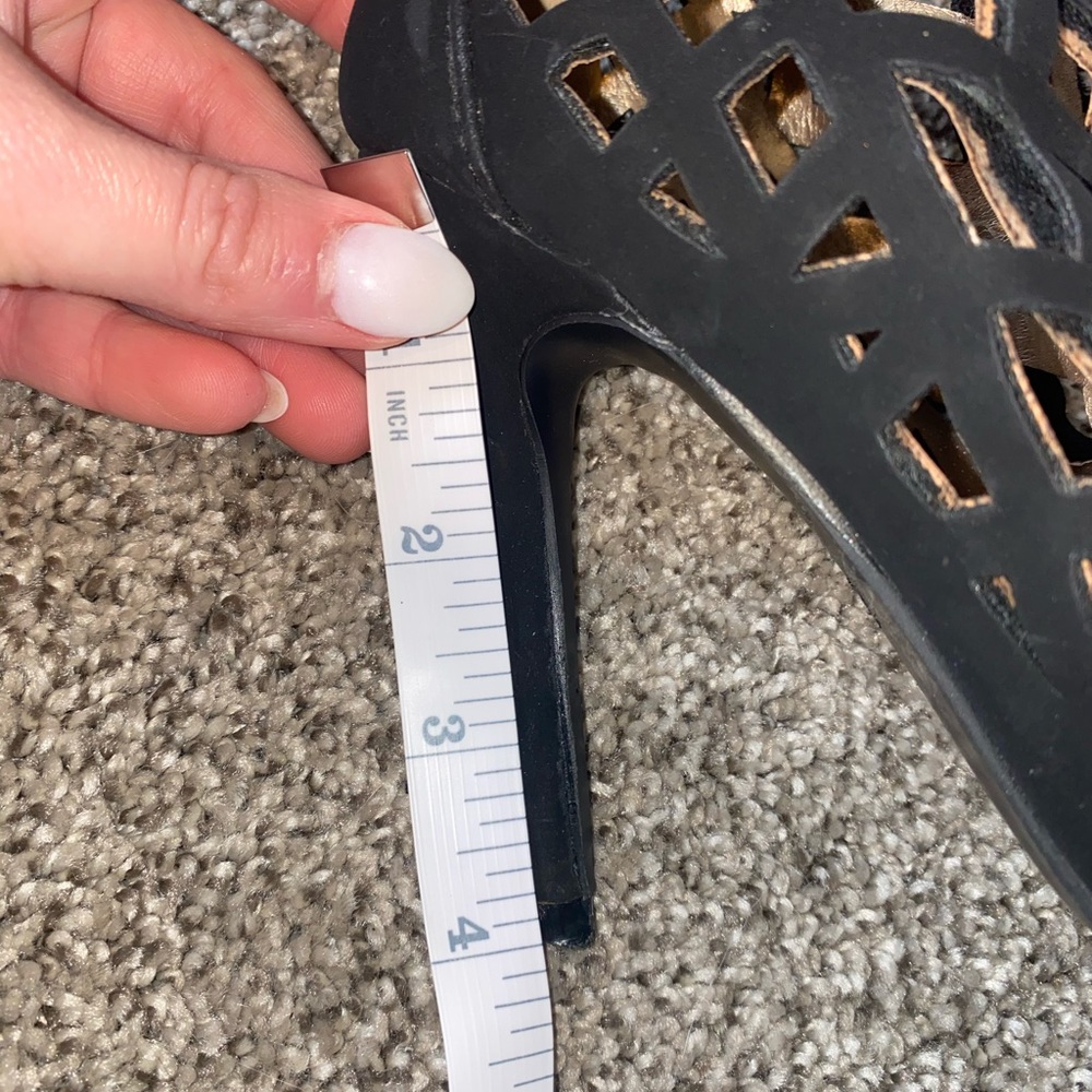 Cage heels. - Picture 9 of 9